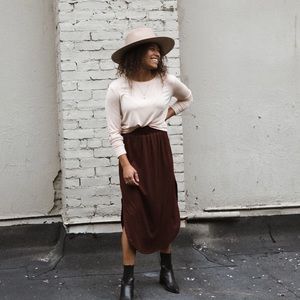 Jackson Rowe Link Skirt - L. Cranberry.